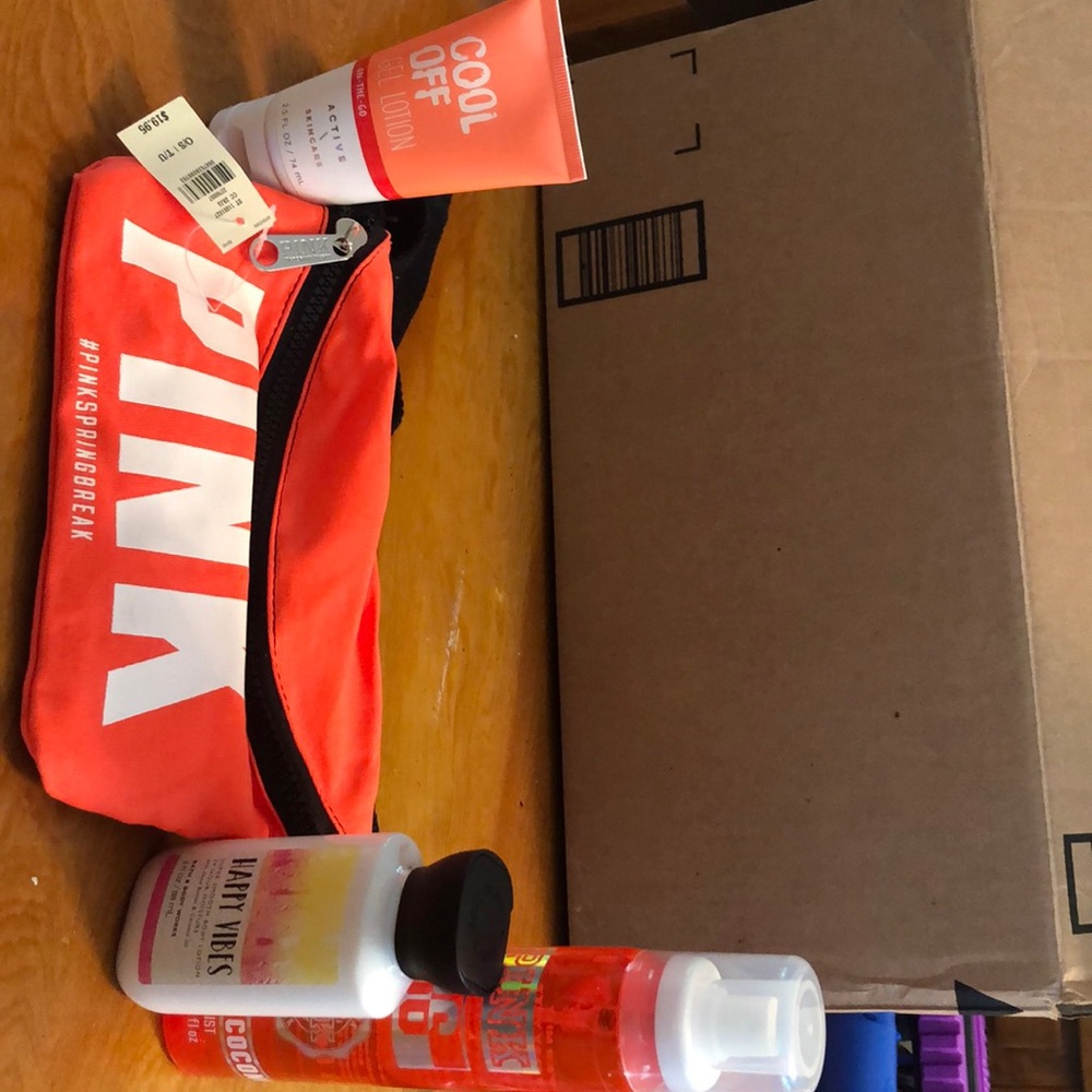 Pink Victoria’s Secret/ bath and body set